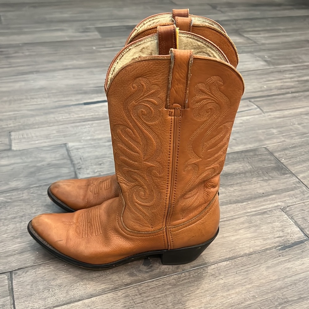 Durango Women's Heeled Boots in Rich Brown - Picture 3 of 15